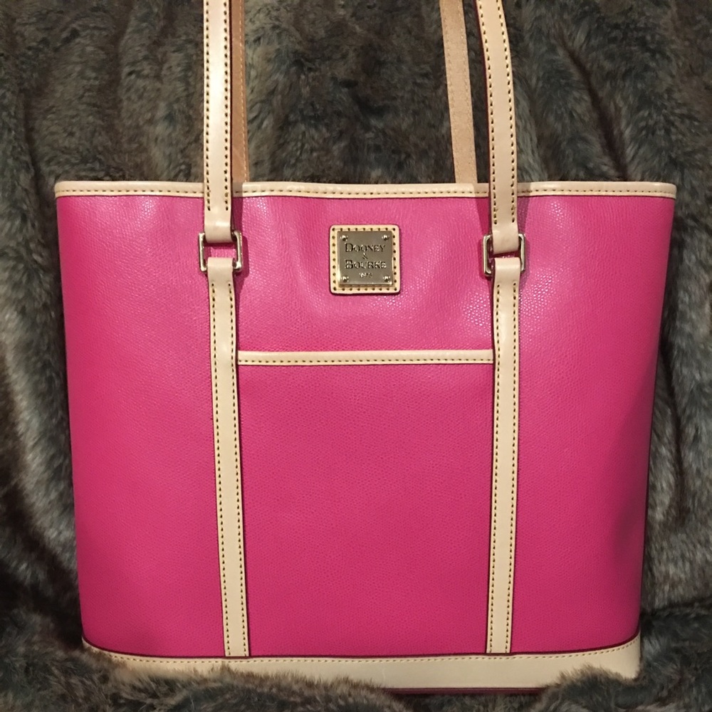❌SOLD.❌ Dooney & Bourke leather shoulder purse.